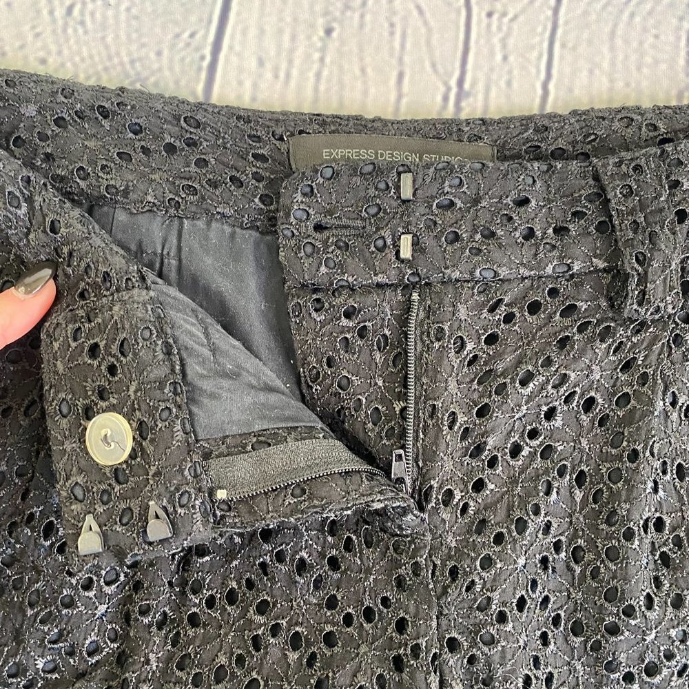 Express Design Studio Editor Eyelet Shorts Black - image 2